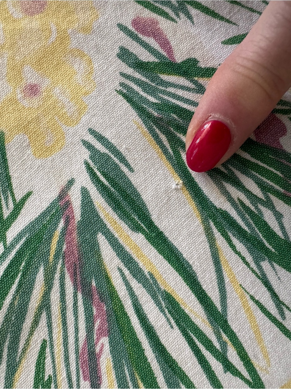 Vintage 1950’s Simtex Tablecloth Pine Cone Evergreen MCM 51” X 46” Tagged - Picture 5 of 11